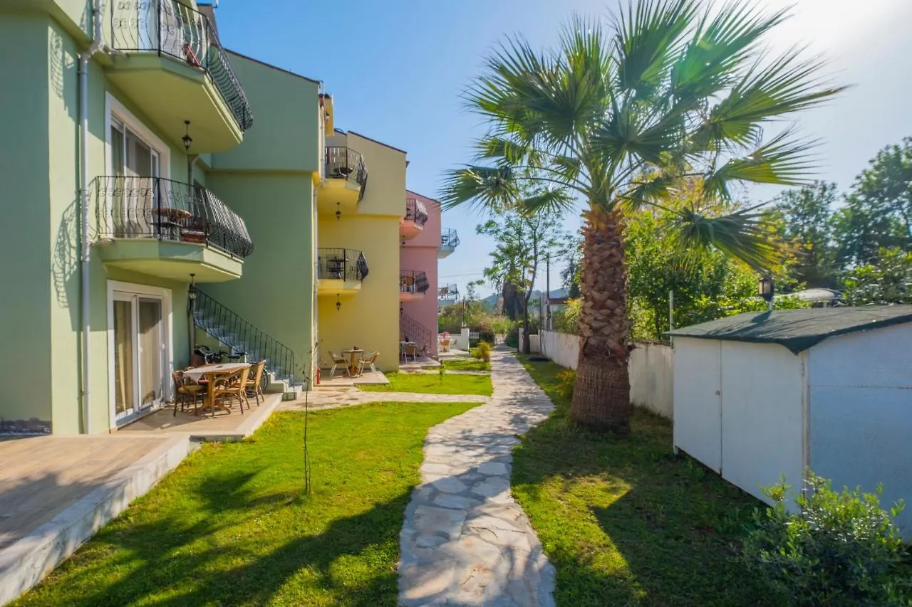 Infinity Lily Apartments Fethiye 2*,