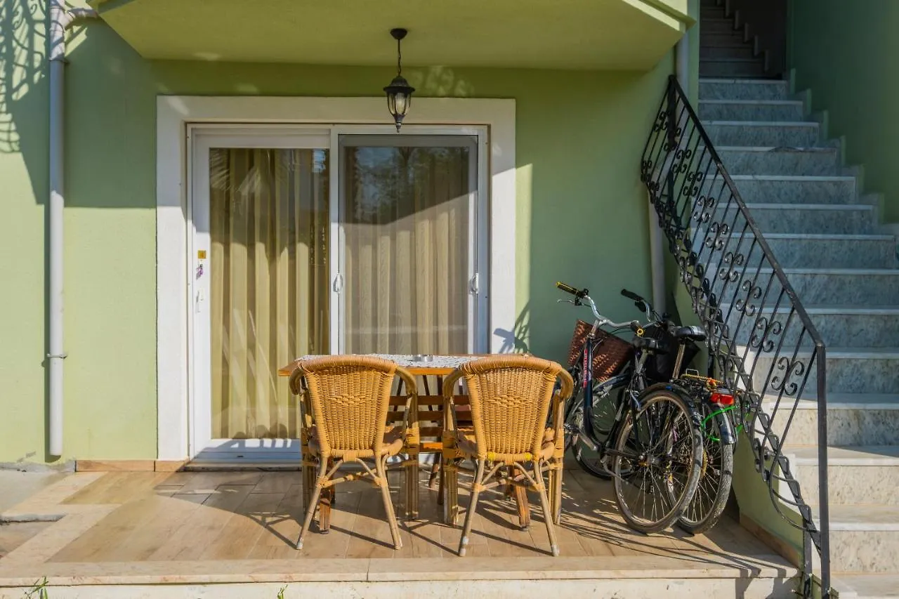 Infinity Lily Apartments Фетхие База отдыха